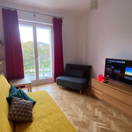 Kawalerka W Centrum Gdyni Z Osobna Kuchnia, 15 Min Spacerem Od Morza Gdynia Exterior photo